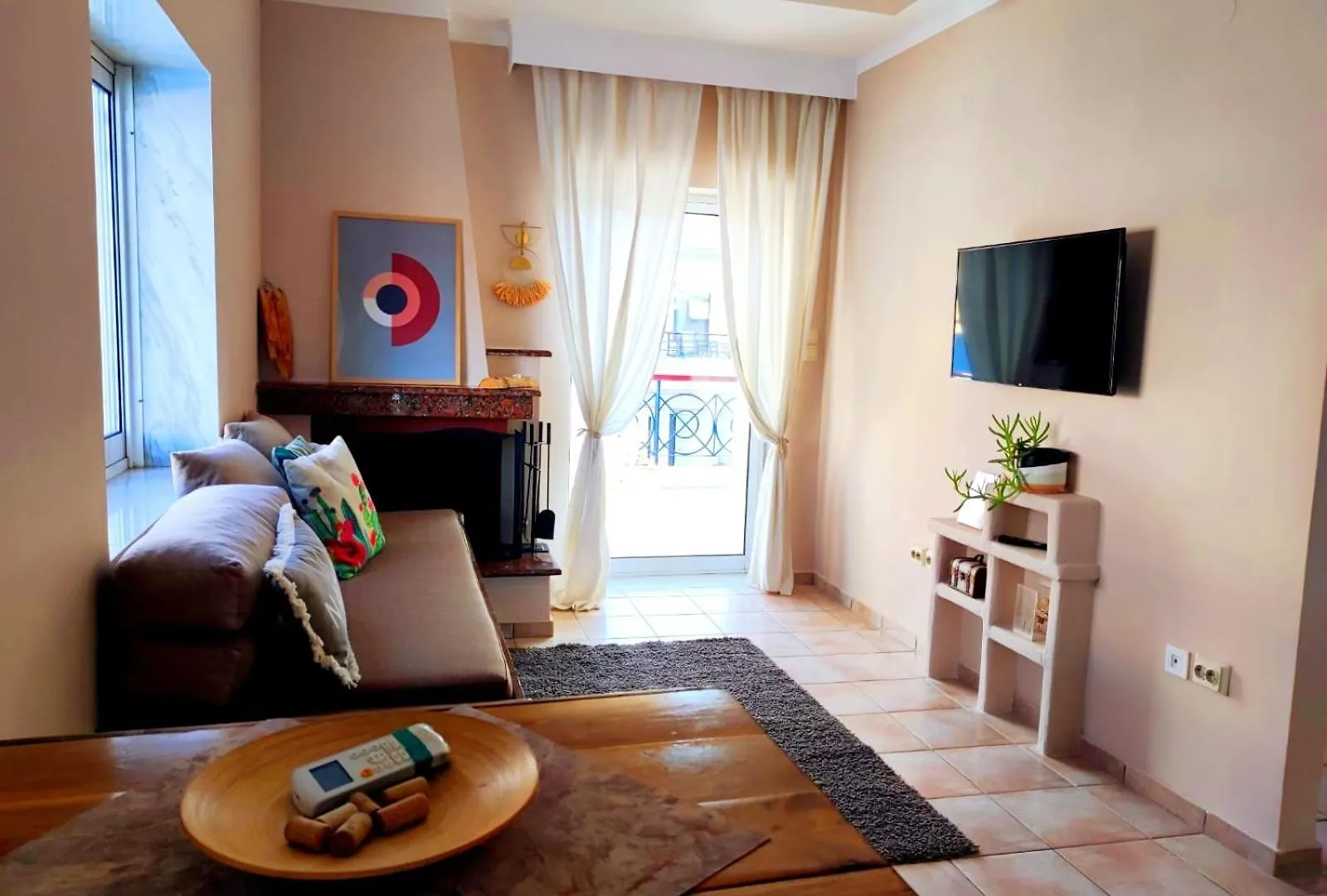 Golden Sky 1 Apartment Переа